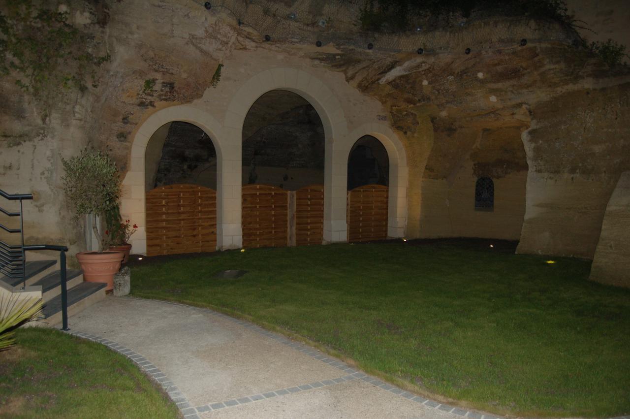 Rocaminori Hotel Louresse-Rochemenier Bagian luar foto