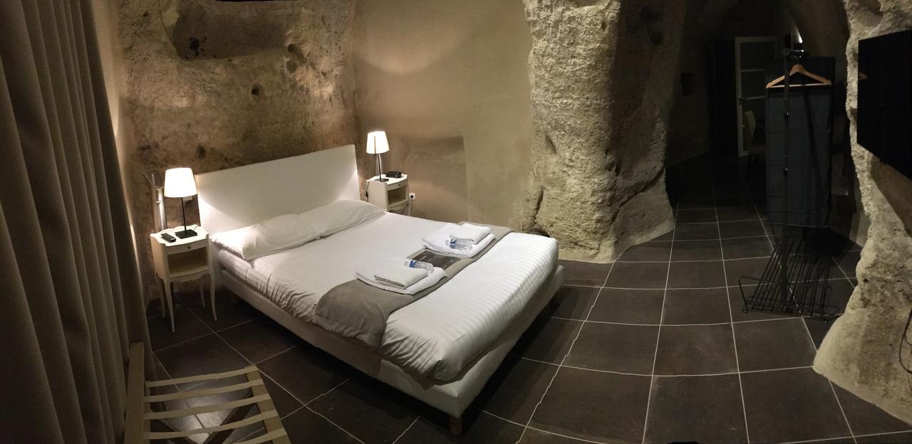 Rocaminori Hotel Louresse-Rochemenier Bagian luar foto