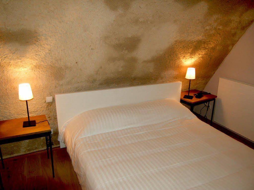 Rocaminori Hotel Louresse-Rochemenier Bagian luar foto