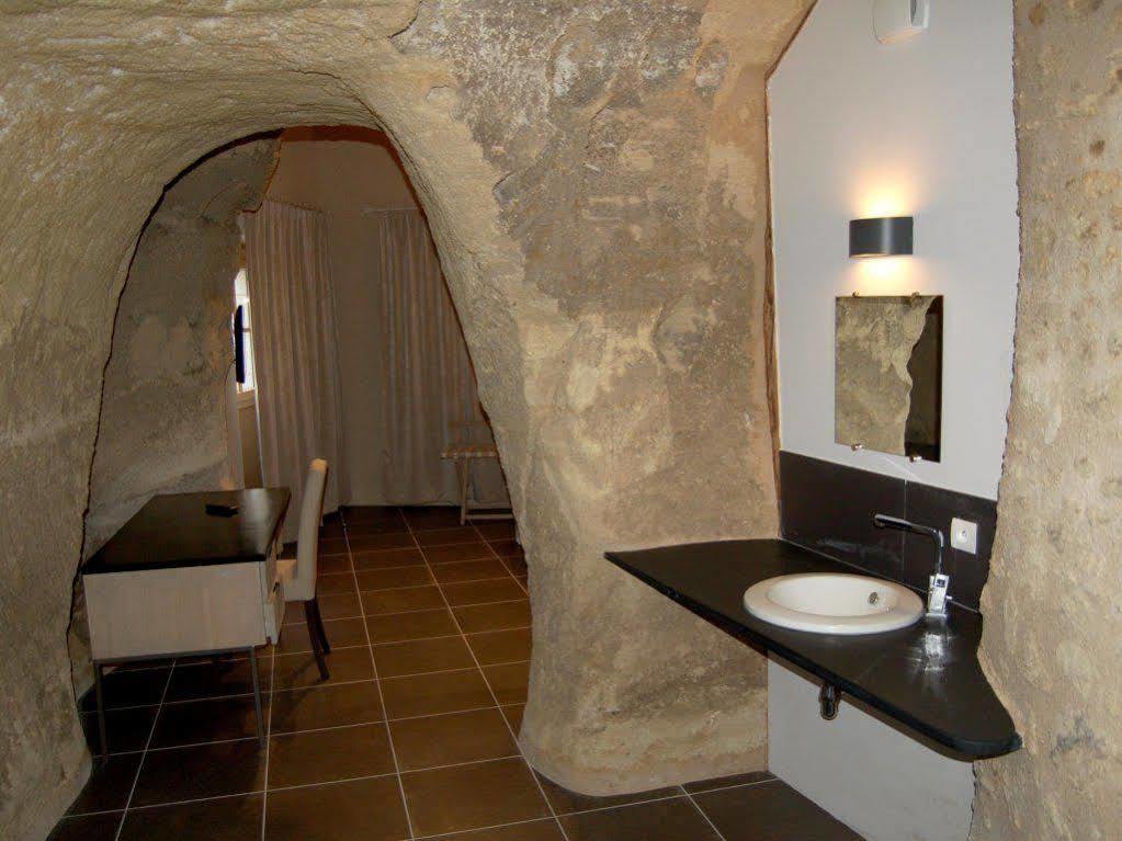 Rocaminori Hotel Louresse-Rochemenier Bagian luar foto